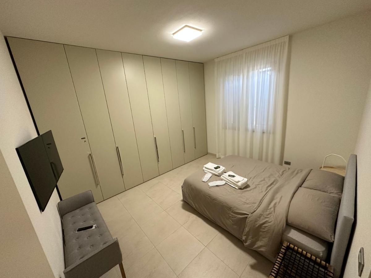 Casavale Elegante Residenza 108 Mq Max 7 Persone Apartment Piacenza Luaran gambar